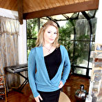 First pic of Aurora Snow: Aurora Snow takes her black... - BabesAndStars.com