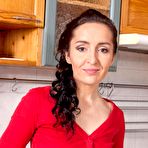 First pic of Di Devi Hot Wife in the Kitchen