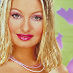 Second pic of Susan Carter: Alluring blonde model Susan Carter... - BabesAndStars.com