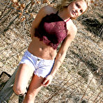 First pic of Madden in Daisy Dukes