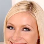 First pic of Helena in 