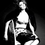 Fourth pic of Doutzen Kroes black-&-white sexy photos