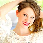 Second pic of Brunette teen Shae Snow doesn&rsquo;t keep her body nudity in secret and demonstrates it on camera