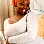 Fourth pic of Chocolate in Chocolate in thick women