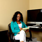 Fourth pic of Amber Cream in Amber Cream in black women