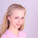 First pic of Babe looking Kate S taking pink dildo deeply in bald and delicious beaver