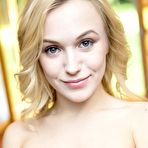 Fourth pic of Horny Aislin Spreads