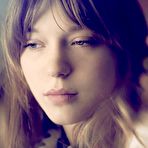 Third pic of Lea Seydoux shows her sexy legs photos