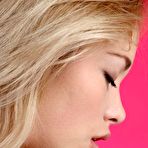Second pic of 콧대 금발의 대 Alisa G 보 파 파괴 면 터치 사냥 rub 에 대 르 사진