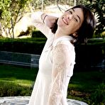 First pic of Cadence Carter surprises you when she gets naked outside.