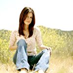 Fourth pic of Rachel Bilson