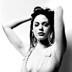 First pic of Rose McGowan