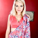 First pic of Skylar Madison and her Massive Dildo