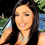 First pic of Michelle Monaghan in Ravishing babe and a Rolls Royce!