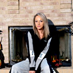 First pic of Nikki Sims 