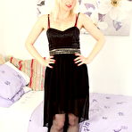 First pic of Tracey Lain