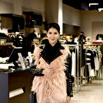 First pic of Lady Dee Shows off her Cute Titties