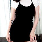 First pic of 
      Amilia Onyx nailed by her stepdad in the living room
    