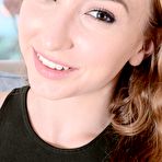 First pic of Gracie Shows Hot Ass