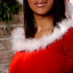 Fourth pic of London in London in black women