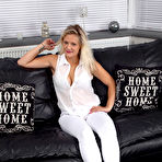 First pic of Leah Rose in Leah Rose in young and hairy