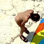 First pic of Unknown Girl  - Body On The Beach Gallery - HQseek