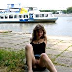 Fourth pic of Felicity Gallery - HQseek