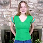 First pic of Large milky white college boobs release at home