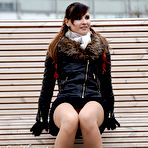 Second pic of Jeny Smith Walking While Bottomless Nude Pics - Bunnylust.com