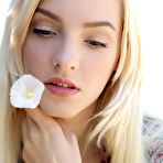 First pic of Kira W Fun with a Rope