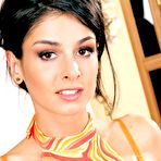 First pic of Lucy Lee: Lucy Lee shows off her... - Babes and Pornstars