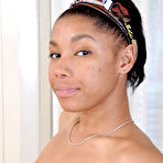 Third pic of Vanna in Vanna in masturbation