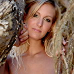 First pic of TotemBabes.com: Leslie: Sun Erotica