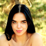 Fourth pic of Venice Lei Outdoor Brunette Exposed