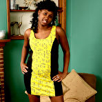 Fourth pic of Lee in Lee in black women