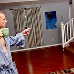 Second pic of Brunette honey Taryn Thomas is using her lips to have oral sex and make her BF horny.