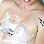 First pic of Justine: Justine takes all of her... - Babes and Pornstars