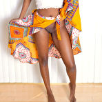 Fourth pic of Yara Skye in Yara Skye in black women