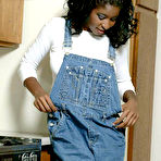 Fourth pic of Leslie in Leslie in black women