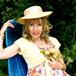 First pic of AllOver30.com - Over 30 MILF featuring Lizzy