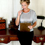 First pic of AllOver30.com - Introducing 42 year old Ariel