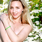 Third pic of Pasty blond-haired chick takes off her fun-looking panties outdoors - aMetart.com