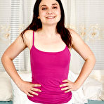 First pic of Amy Faye in Amy Faye in young and hairy