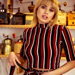 First pic of Margo Dumas Shows Perfect Curves