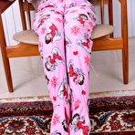 Fourth pic of Aali Rousseau in Aali Rousseau in young and hairy