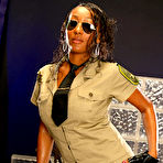 Fourth pic of Caramel in Caramel in black women