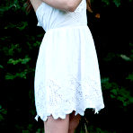 Fourth pic of Nedda A Posing in the Outdoors