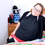 First pic of Naughty British BBW playing with her wet pussy