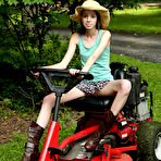 First pic of ALS is All Ladies Shaved - ALS Scan Thumbnail Gallery