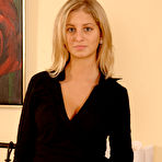 First pic of Jenny McClain in Awesome babe shows her naked body
